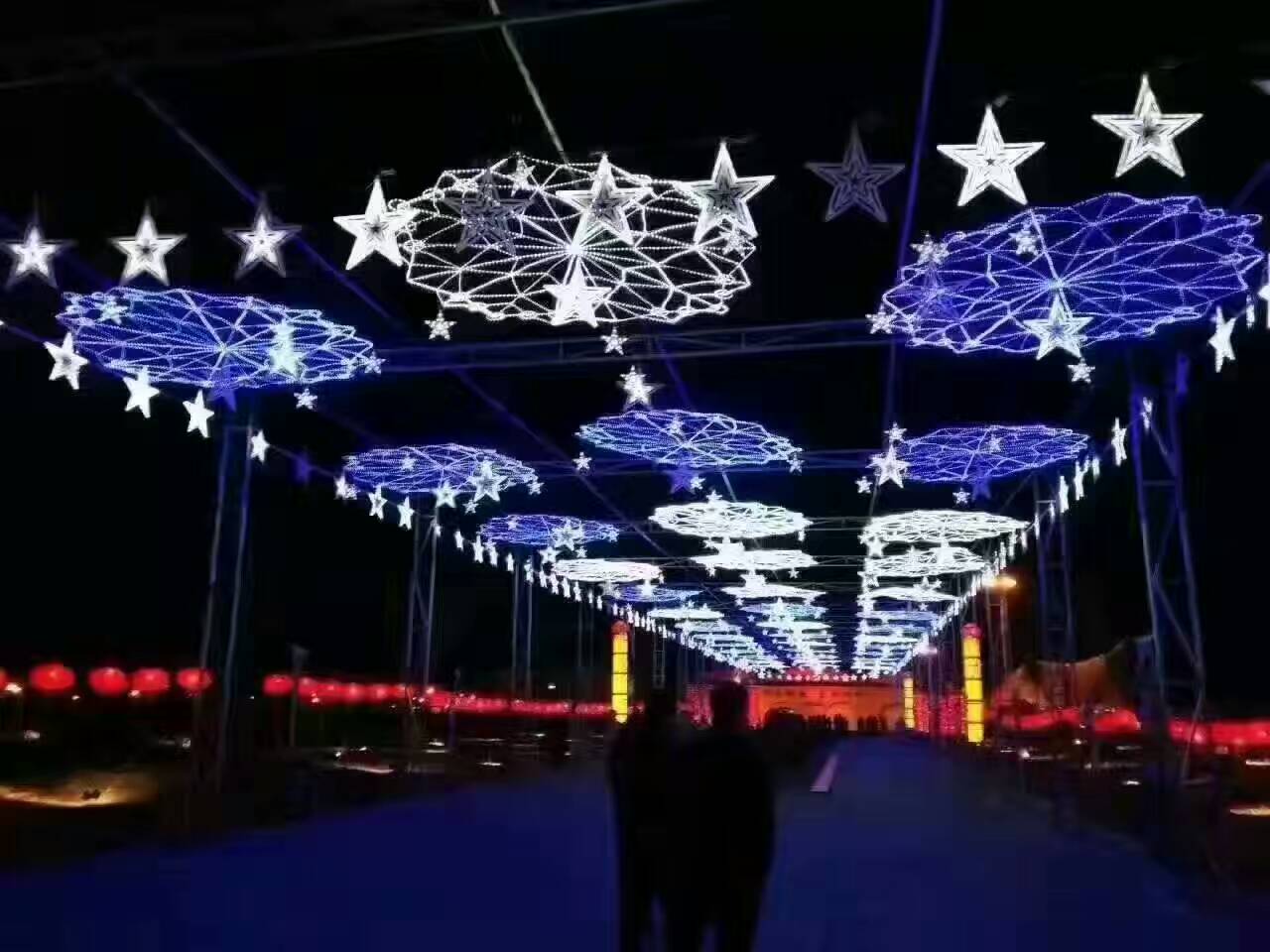 廠家專業(yè)LED過街燈批發(fā)，LED街景亮化過街燈廠家，LED街景亮化過街燈價(jià)格   供應(yīng)LED街道亮化跨街燈
