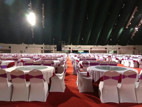 廣州塑料膠凳出租報價 酒店圓桌租賃貴賓椅出租