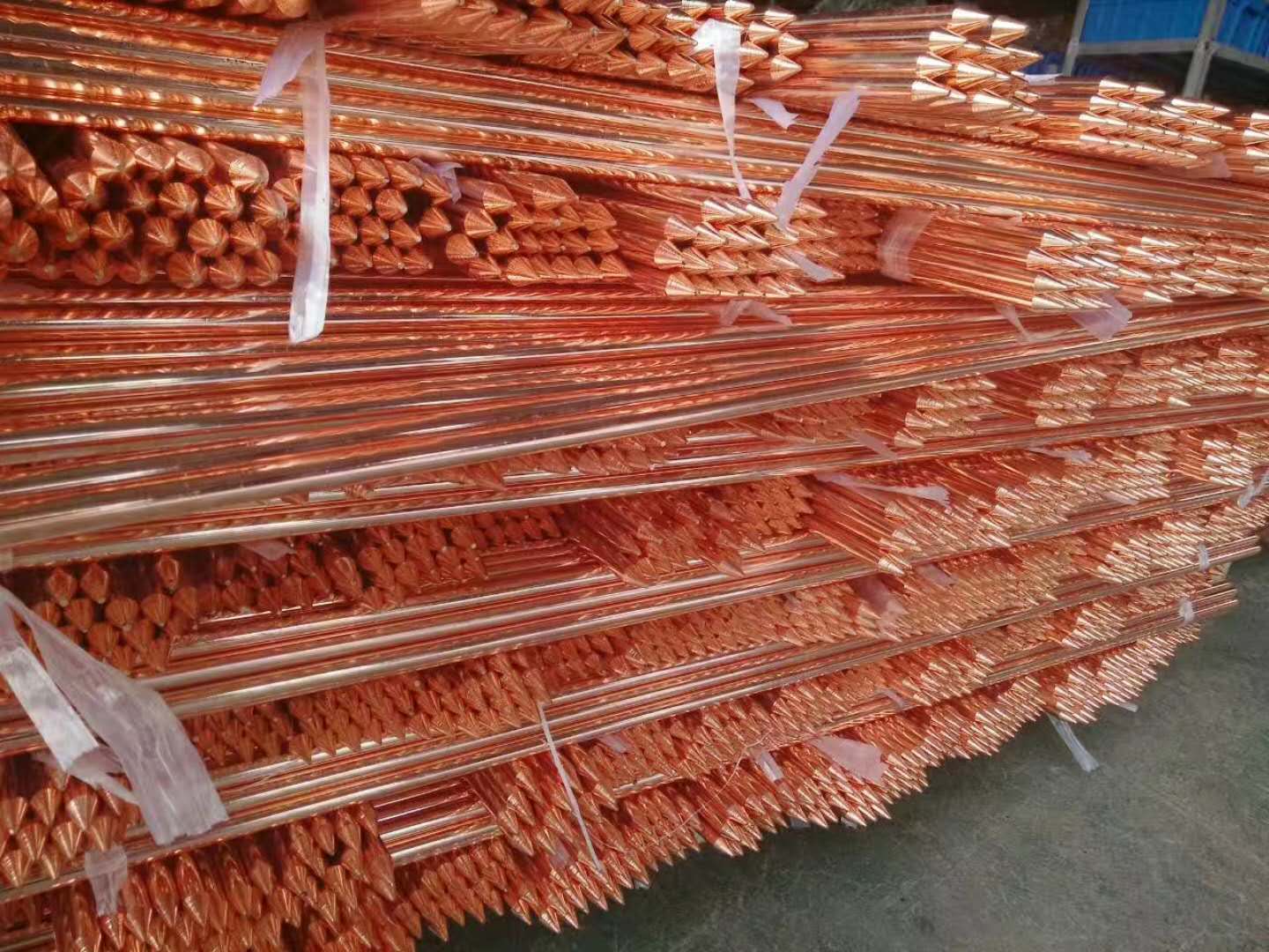 晶淞電力器械生產(chǎn)防雷鍍銅接地棒