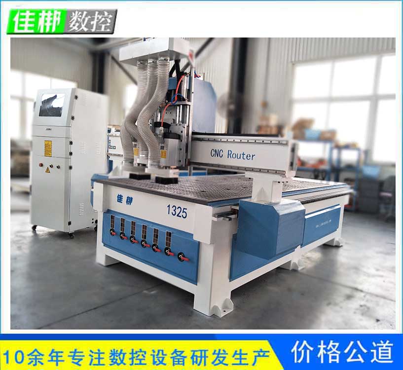 家具雕刻機價格 交貨速度快周期短 淄博雕刻機設(shè)備