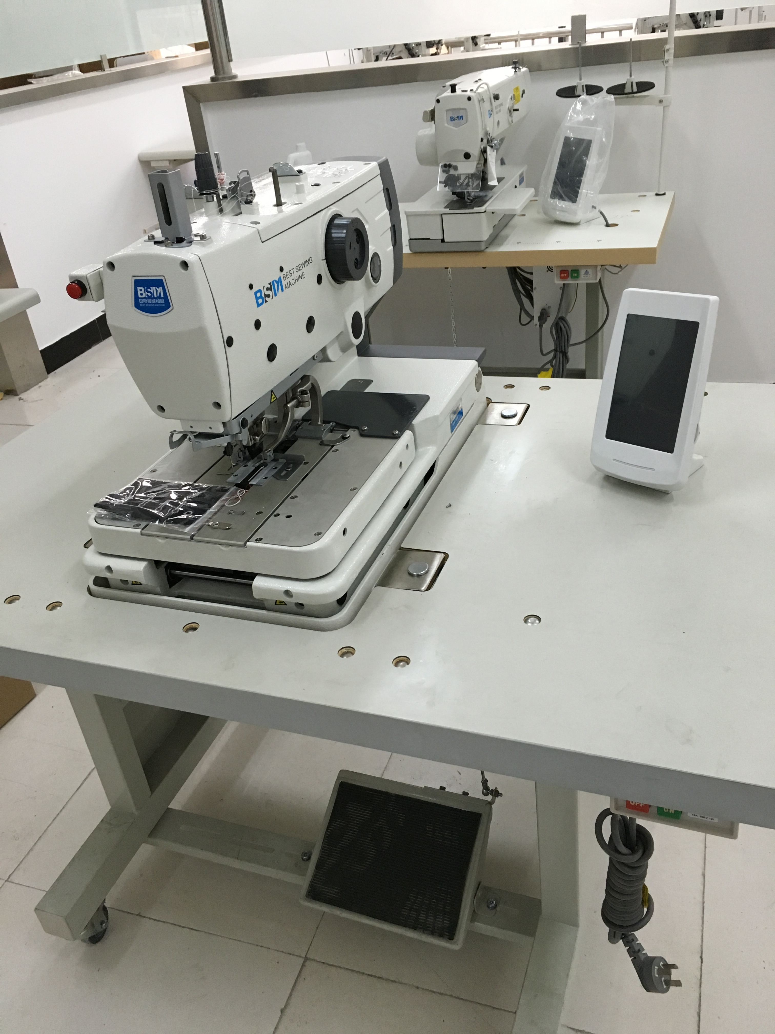 電腦圓頭鎖眼機鳳眼機 批發(fā)縫紉 電腦圓頭眼