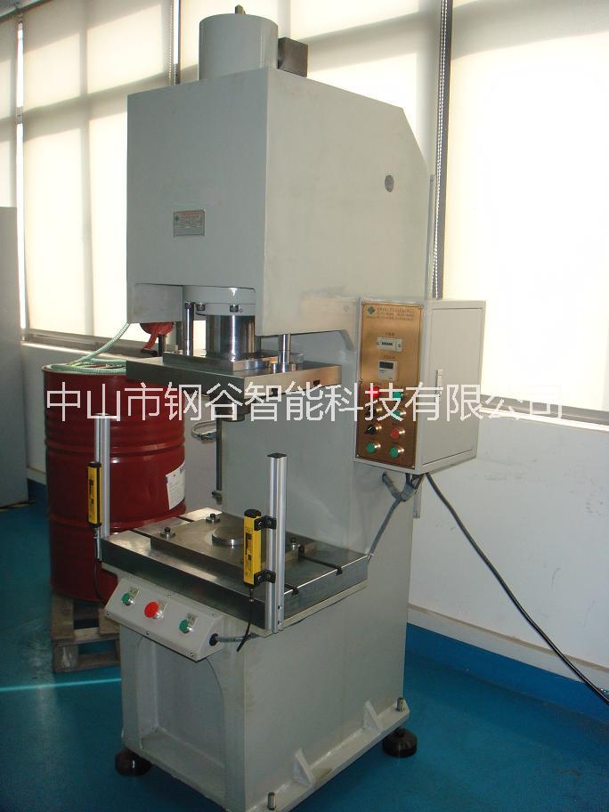 Y07大型單柱油壓機(jī)/中山油壓設(shè)備實(shí)力廠商