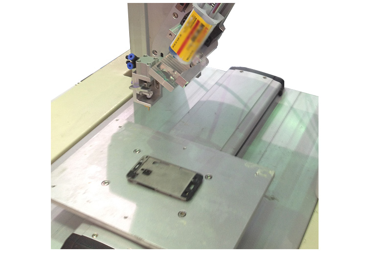 手機(jī)殼點(diǎn)膠選擇手機(jī)殼點(diǎn)膠機(jī)符合點(diǎn)膠工藝