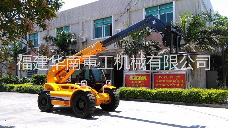 5噸伸縮臂叉車三級(jí)舉升8.8米越野四驅(qū)伸縮臂叉裝車