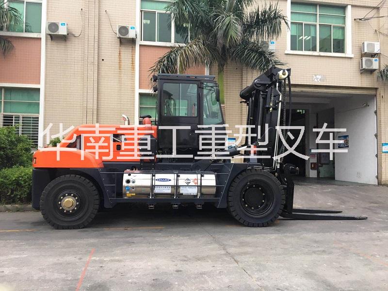 天然氣叉車哪里生產(chǎn)國內(nèi)重型12噸到36噸天然氣LNG叉車制造企業(yè)