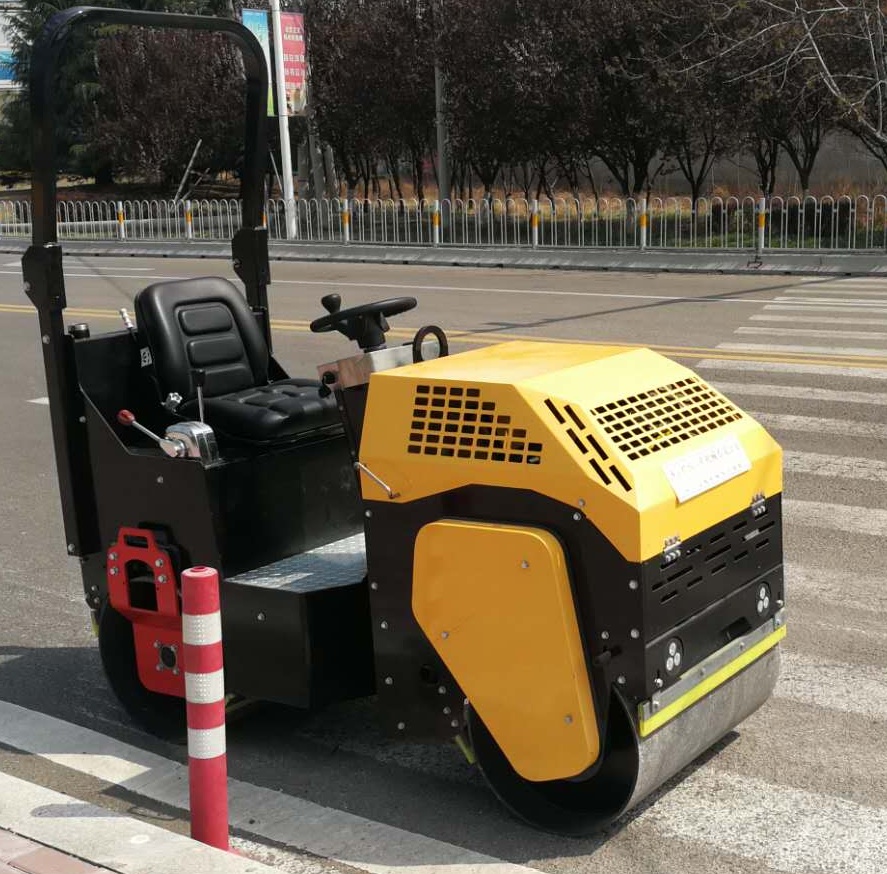 供應(yīng)小型壓路機(jī)，1噸壓路機(jī)全液壓座駕式