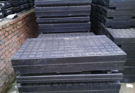 廠家批發(fā)橡膠道口板