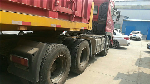 轉(zhuǎn)讓14年東風(fēng)*雙驅(qū)牽引車 報(bào)價(jià)10.8萬