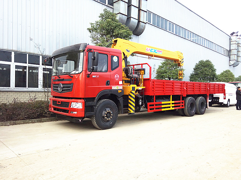 曾都區(qū)東風(fēng)神宇12噸隨車吊報價   隨州市東風(fēng)神宇12噸隨車吊廠家  湖北省東風(fēng)神宇12噸隨車吊報價