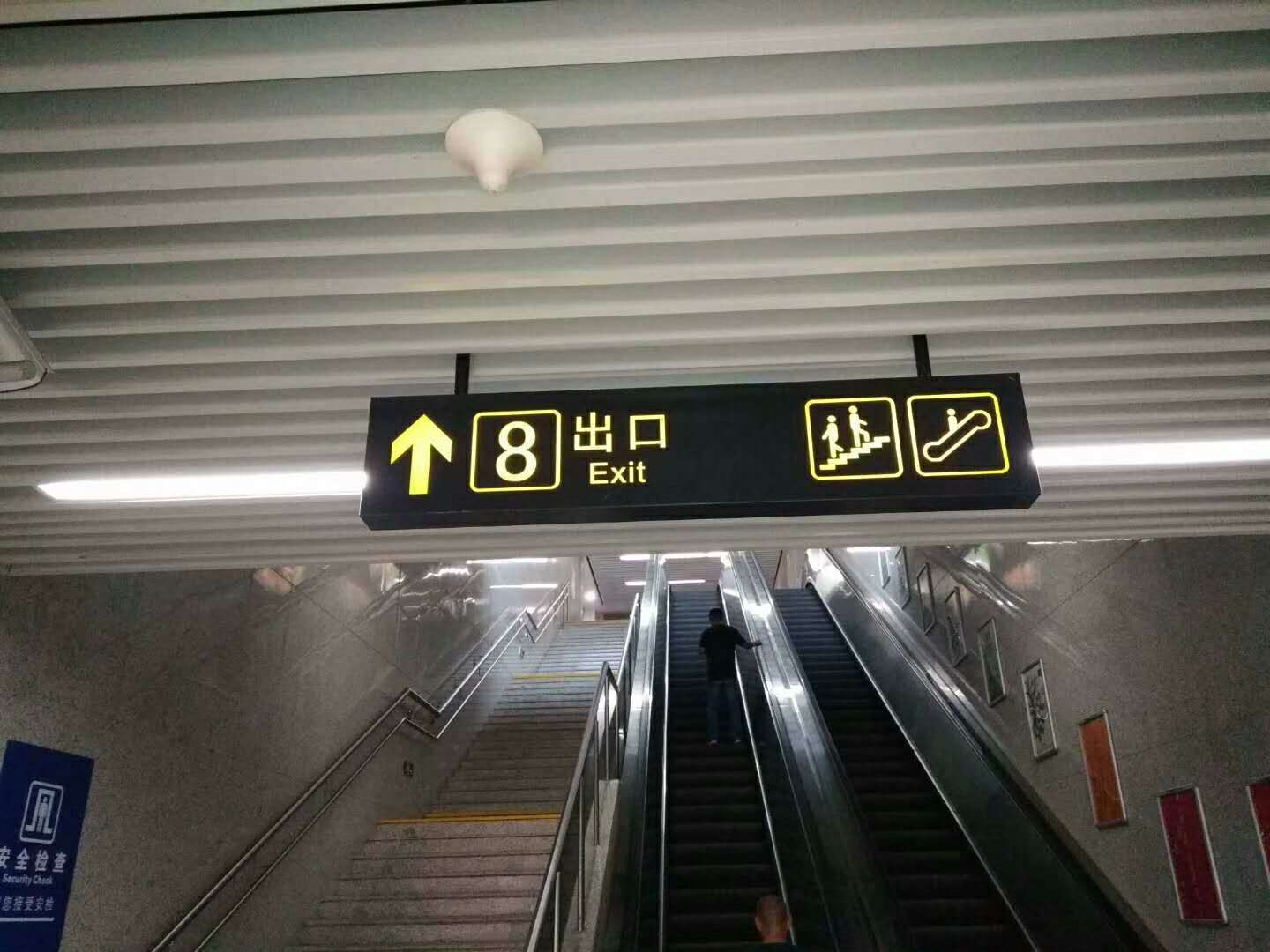 LED商場吊牌燈箱廠家，超市鏤空燈箱制作，商場收銀臺(tái)超薄燈箱價(jià)格