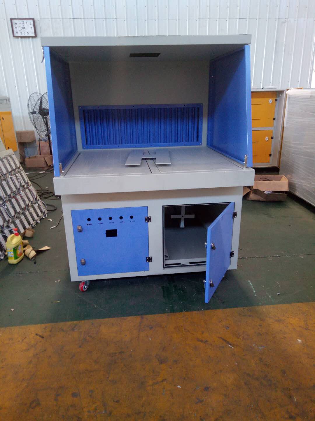 清大廠家*除塵打磨臺(tái)支持定做