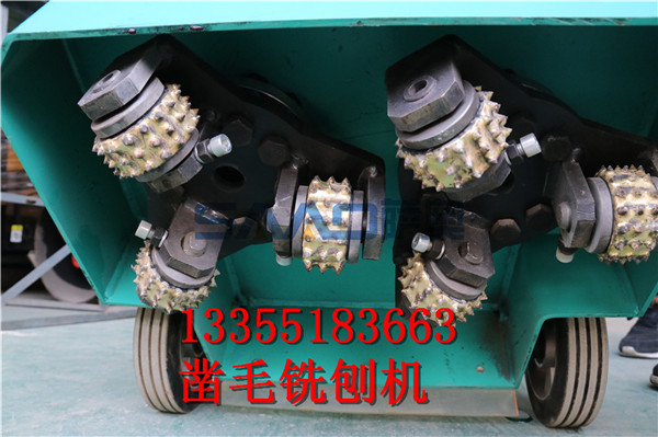 銑刨鑿毛機(jī)使用廣泛     *電動(dòng)銑刨鑿毛一體機(jī)