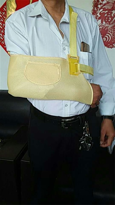 生產廠家醫(yī)用吊帶_ YD105三角吊帶