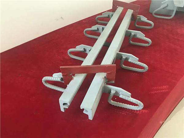 橋梁伸縮縫價(jià)格_伸縮裝置施工