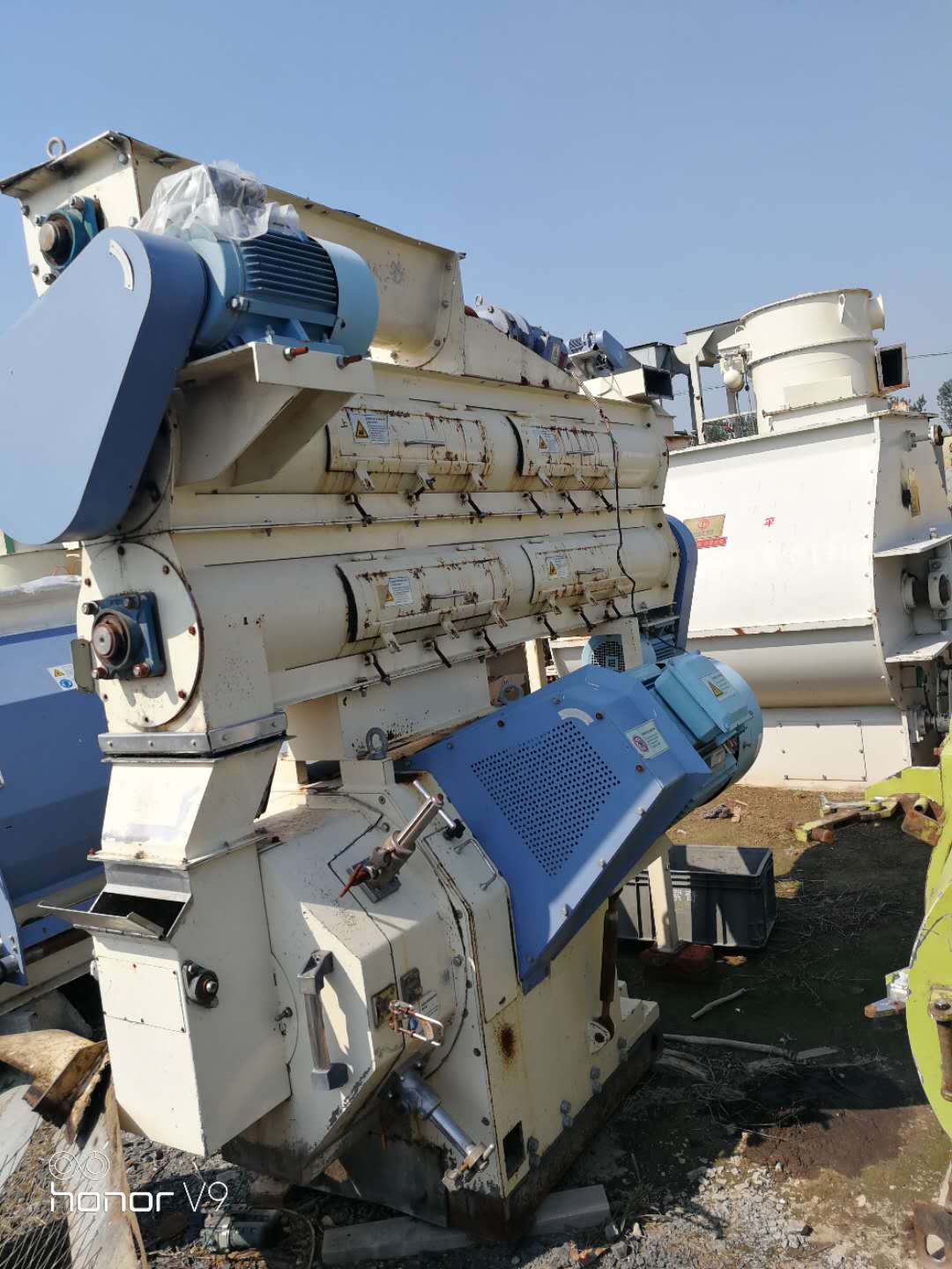 二手320飼料顆粒機(jī)，顆粒機(jī)火熱銷售，優(yōu)質(zhì)顆粒機(jī)，全國優(yōu)質(zhì)廠家直銷優(yōu)質(zhì)顆粒機(jī)火熱進(jìn)行中  二手320飼料顆粒機(jī)