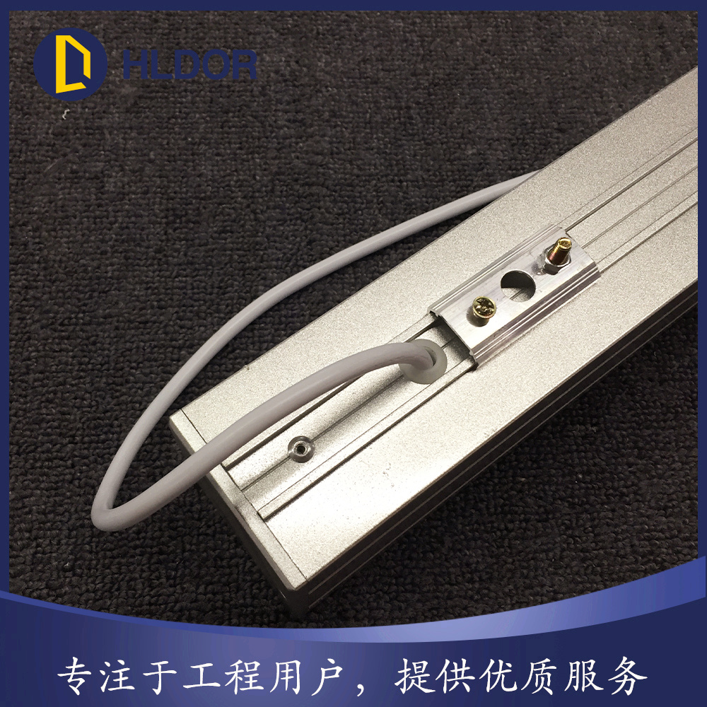 簡(jiǎn)約型辦公照明線性燈 條形燈 可拼接式吊線燈