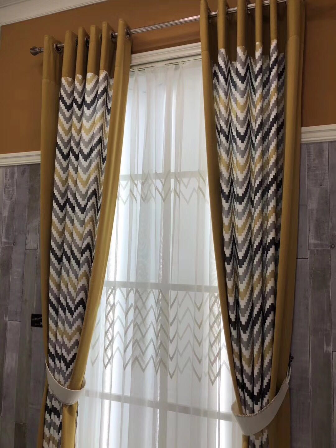 供應蘇州窗簾-別樣紅工程卷簾供應商