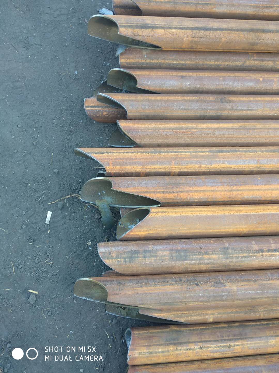 經(jīng)濟(jì)型相貫線切割設(shè)備，桁架現(xiàn)場(chǎng)施工安裝方便