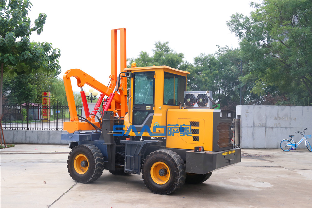 公路護(hù)欄打鉆一體機(jī)價(jià)格    *公路護(hù)欄打樁機(jī)