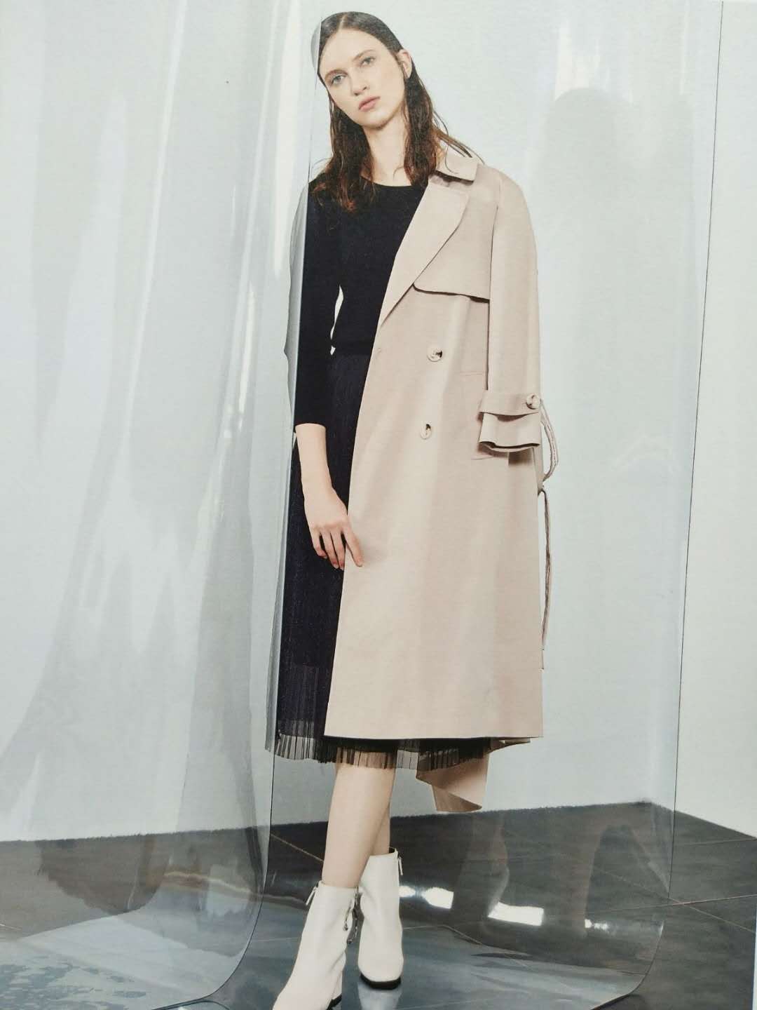 杭州品牌折扣批發(fā)走份18秋依袖女裝