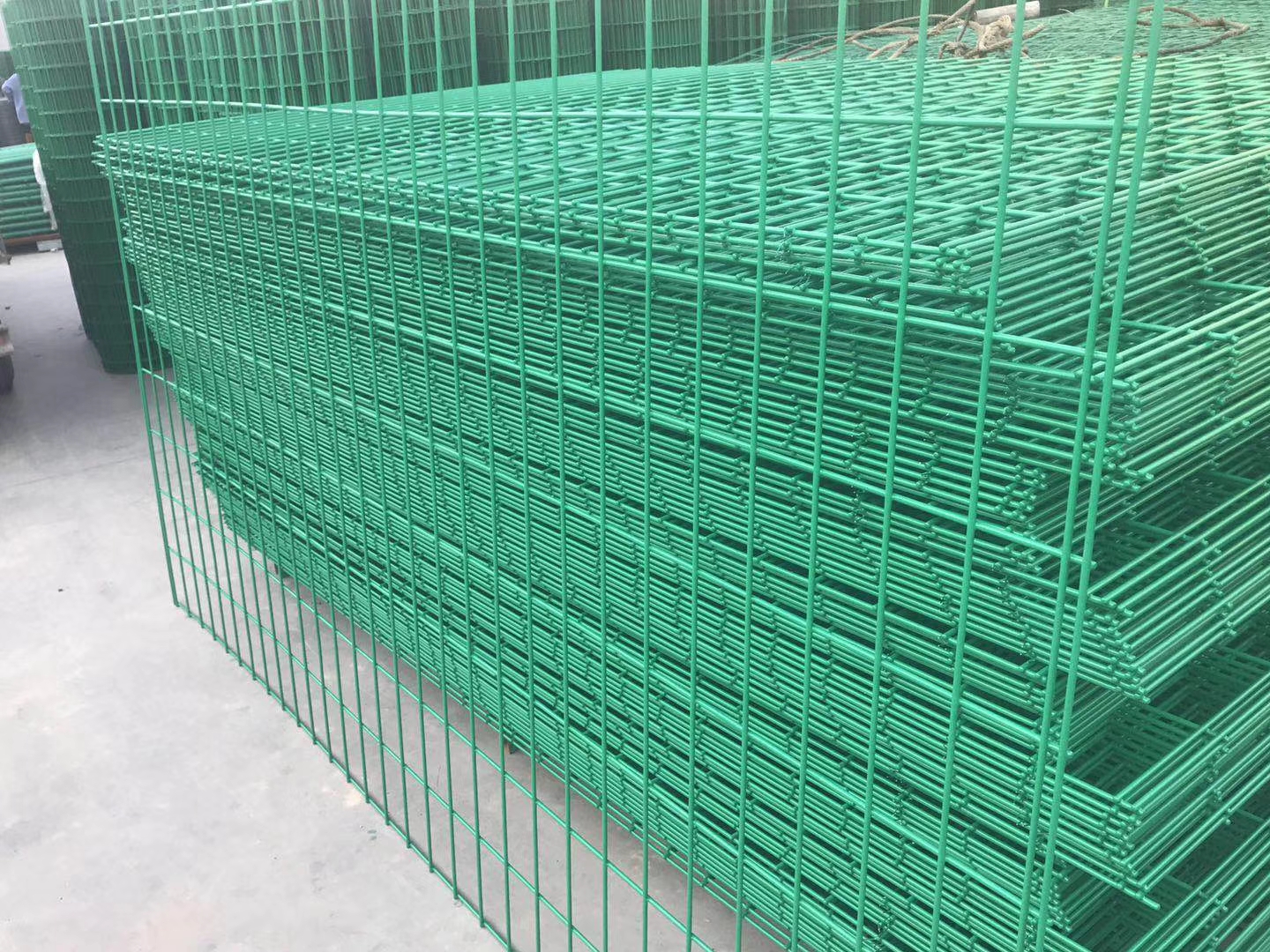 雙邊絲現(xiàn)貨護(hù)欄