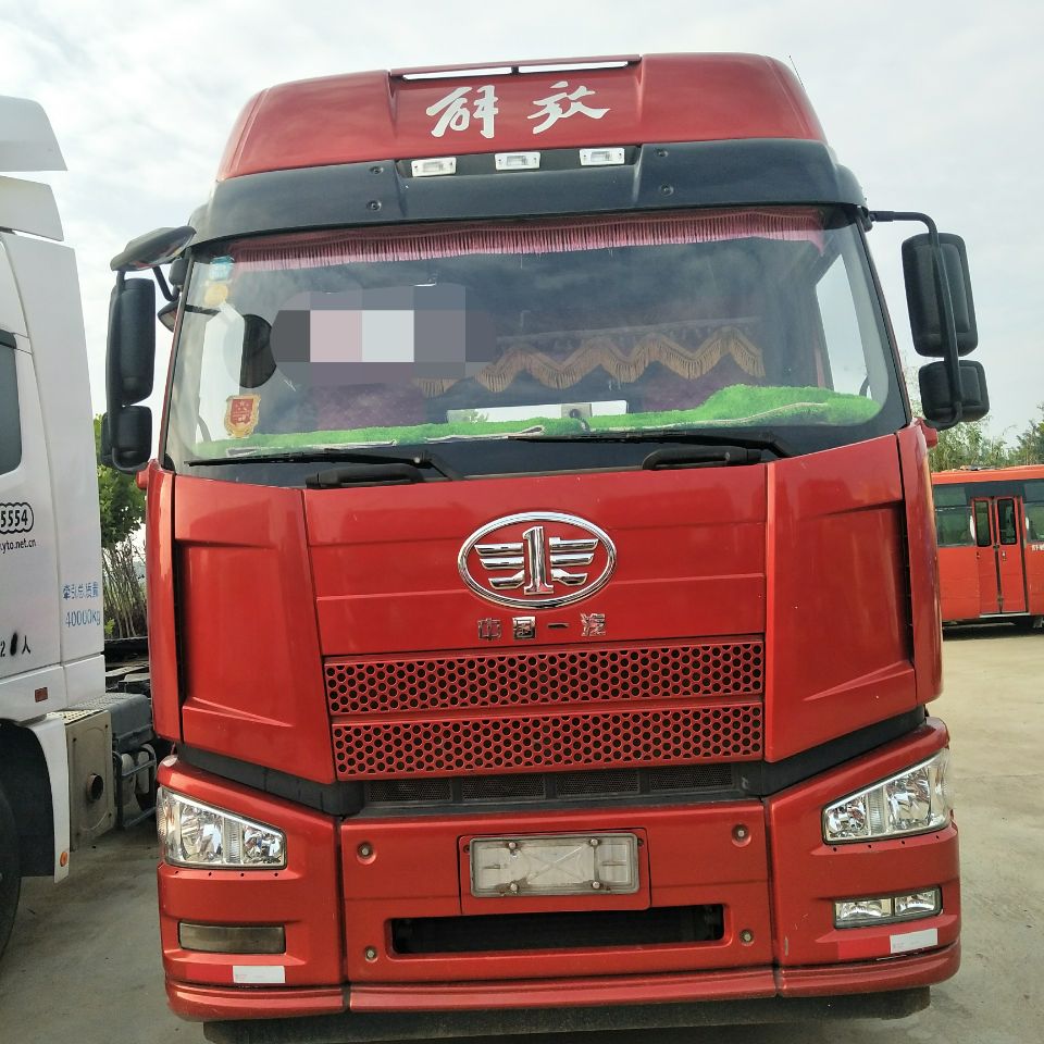 出售二手牽引車東風(fēng)*雷諾420馬力手續(xù)齊全可分期  優(yōu)質(zhì)牽引車轉(zhuǎn)讓 雙驅(qū)牽引車