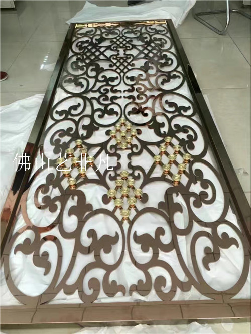 三維立體精雕浮雕技術(shù) 佛山鋁板雕刻屏風(fēng)生產(chǎn)廠家直銷批發(fā)報價電話