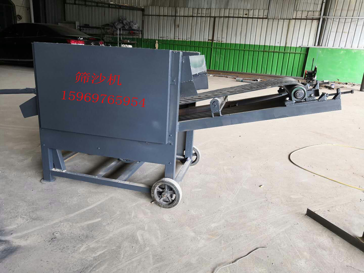 用戶好評小型振動篩沙機工地篩沙機移動篩沙機