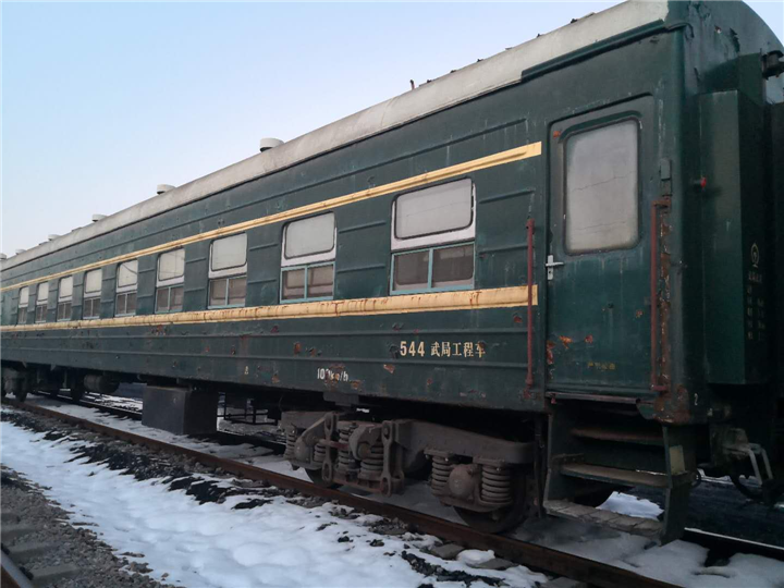 二手鐵路火車車廂出售-湖北鐵路火車車廂廠家批發(fā)-火車車廂售賣價格