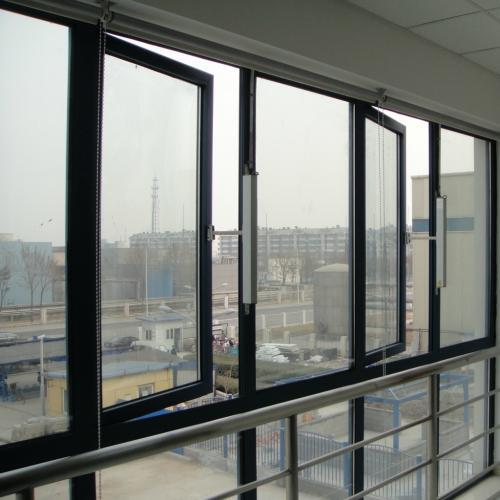 專業(yè)生產(chǎn)防火玻璃窗廠家，江西專業(yè)生產(chǎn)防火玻璃窗廠家