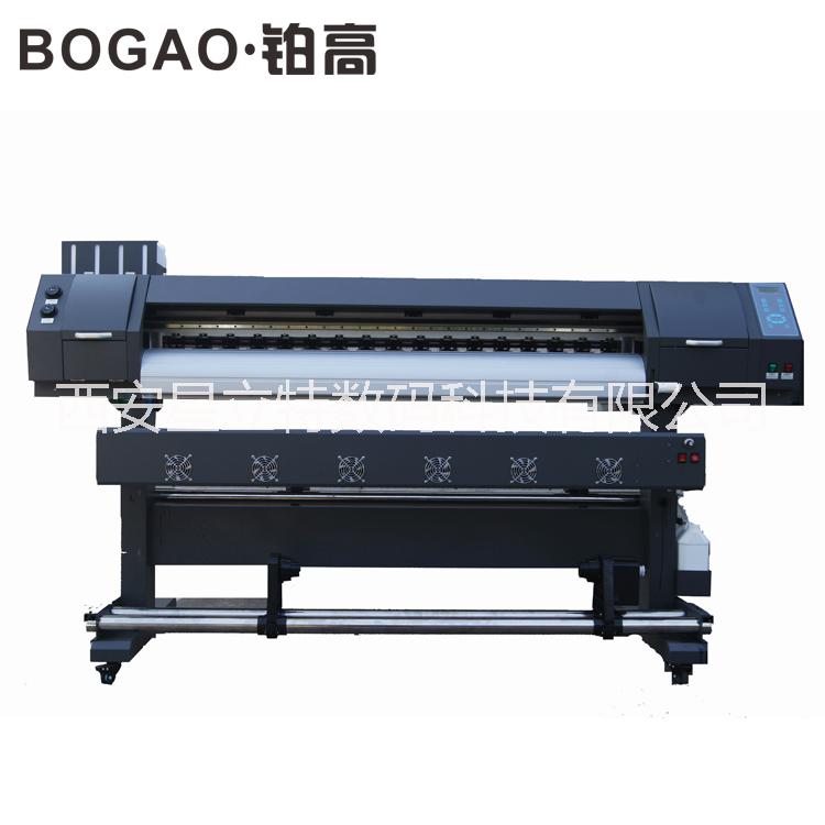 鉑高系列廣告設(shè)備