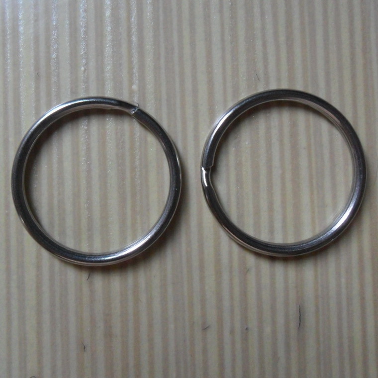 東莞專業(yè)生產(chǎn)環(huán)保銅鑰匙圈工廠 電鍍金色鑰匙扣 優(yōu)質(zhì)鐵鑰匙圈