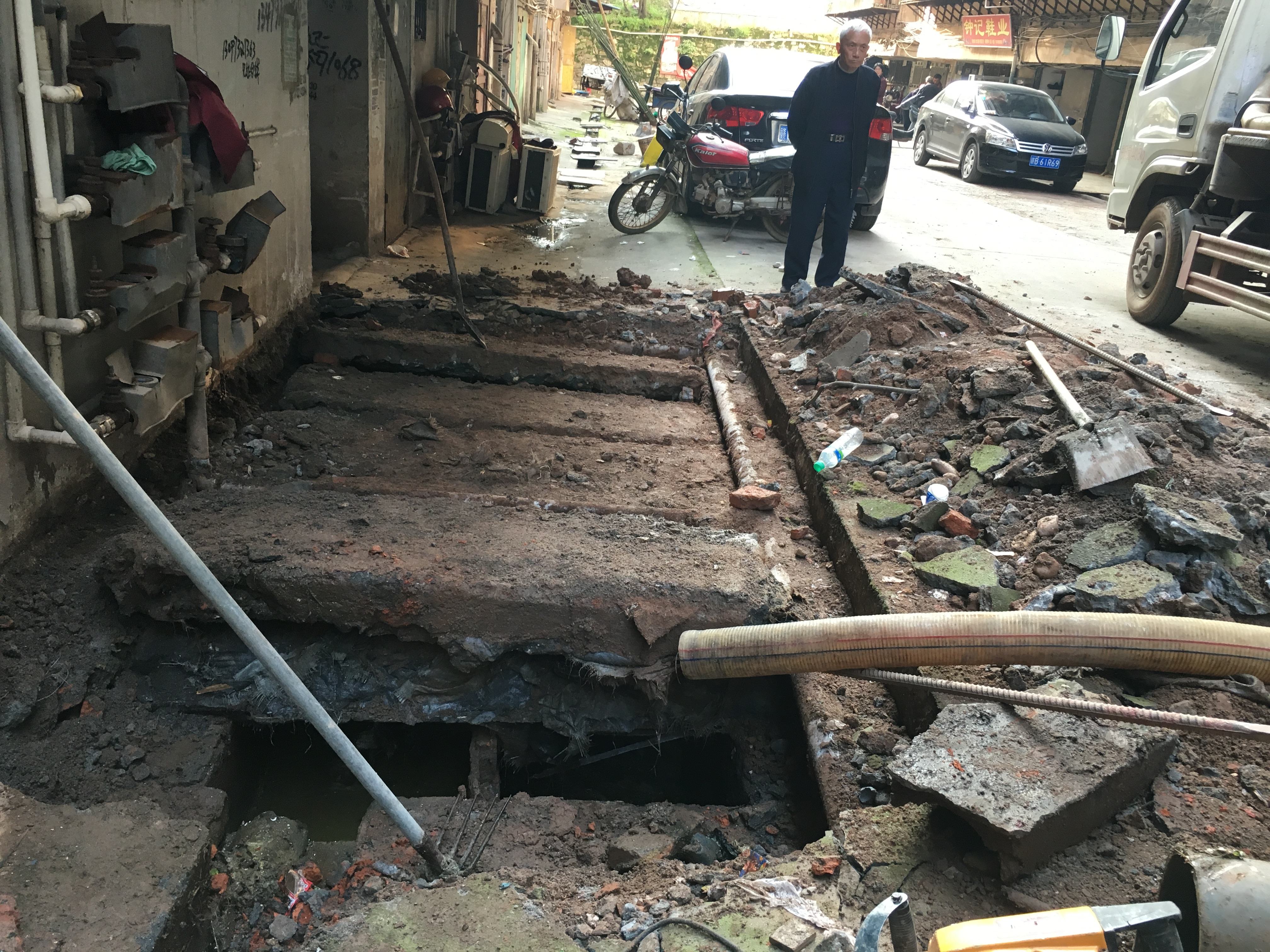 東莞化糞池清理價格,化糞池清理服務(wù)熱線、東莞24小時化糞池清理*