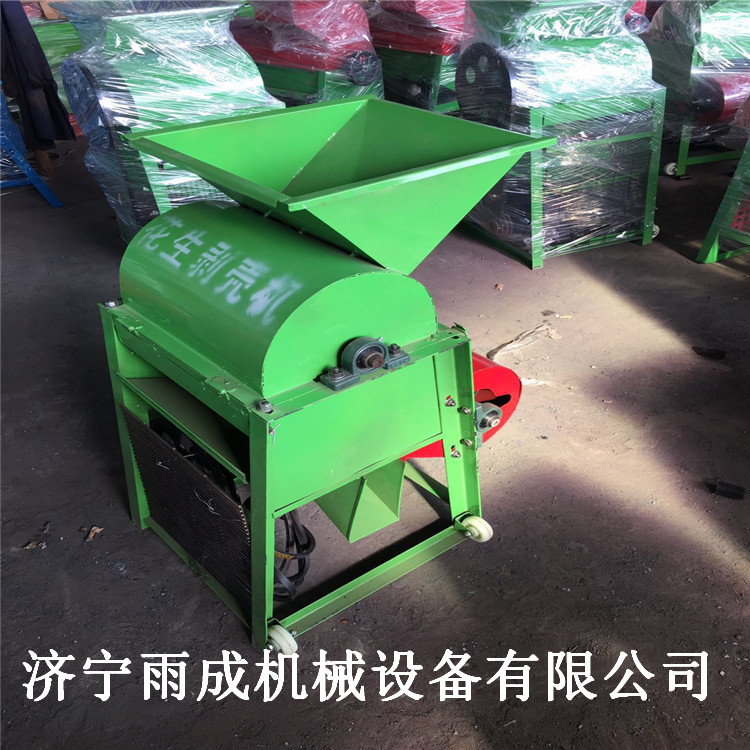 雨成牌花生剝殼機(jī)視頻 長(zhǎng)果剝皮機(jī)價(jià)格 小型花生打皮機(jī)廠家