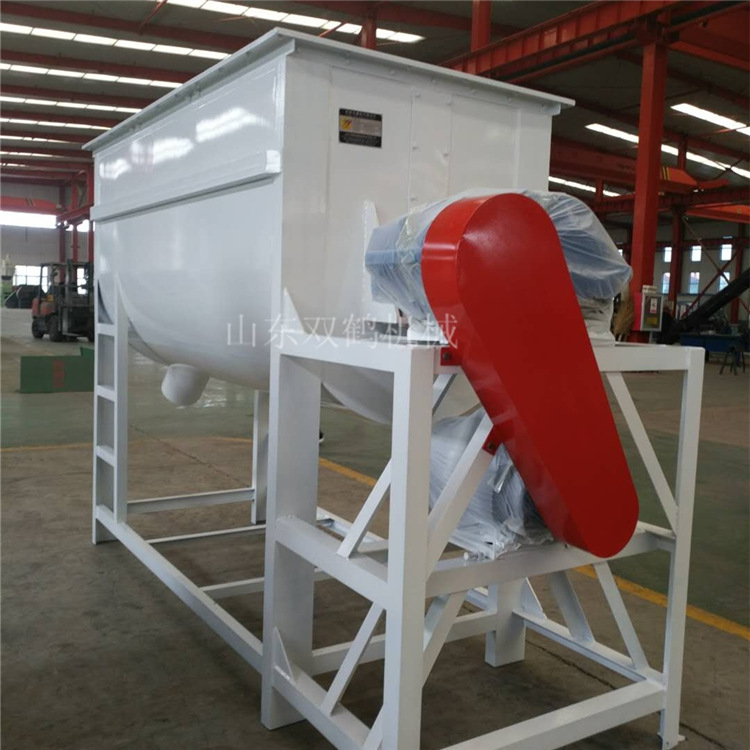 養(yǎng)養(yǎng)殖場自用混合粉碎一體機  臥式單軸混合攪拌機 一噸的家用