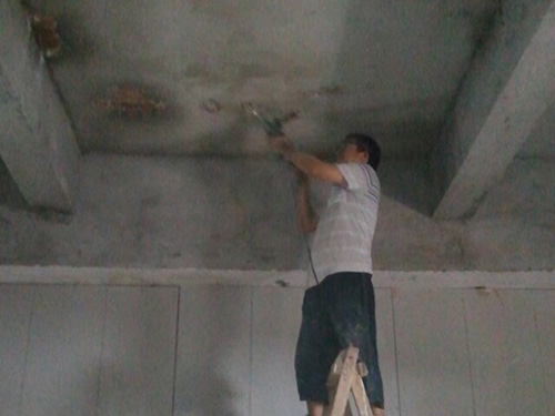 專業(yè)房屋補漏 辛瓦補漏 辛瓦更換