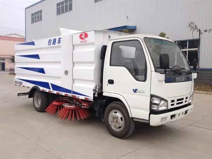 東風(fēng)多利卡掃路車*直銷19.8萬