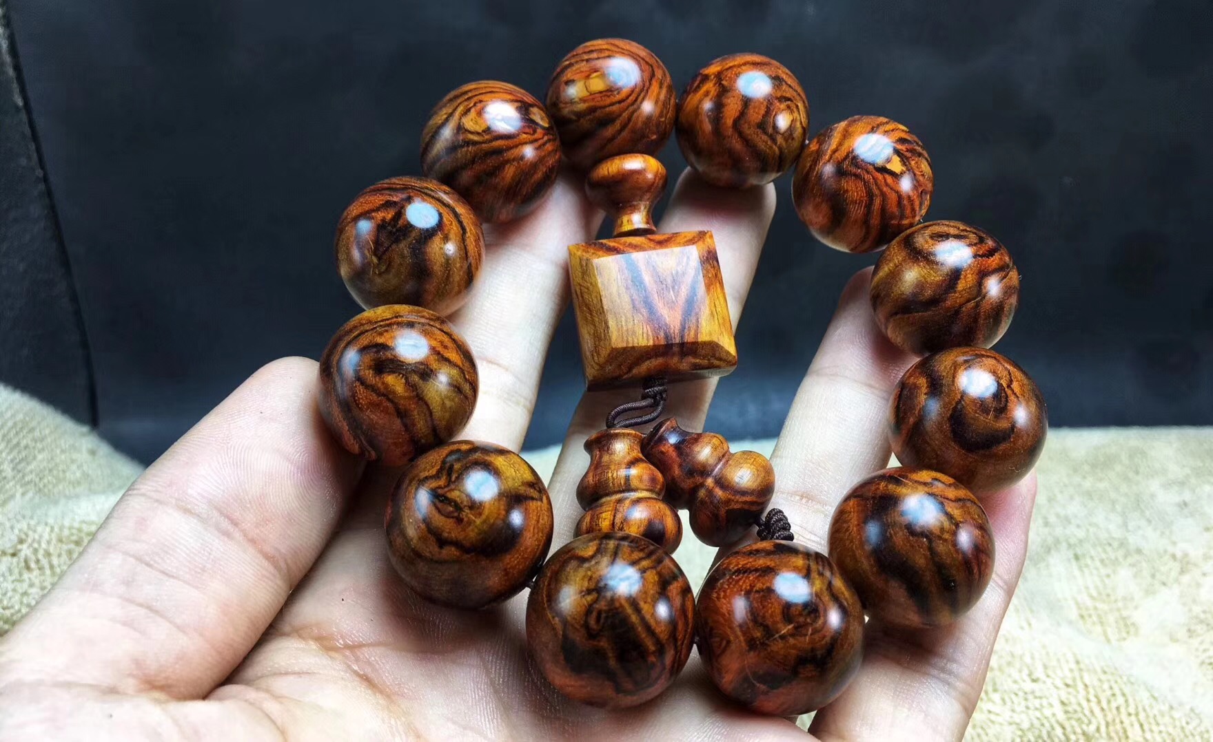 黃花梨手串，江西 黃花梨手串， 黃花梨手串批發(fā)， 黃花梨手串價格