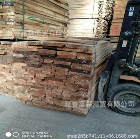 供應(yīng)俄羅斯3米秋木板材 優(yōu)質(zhì)秋木烘干板材 秋木實(shí)木板材 秋木廠家 大量批發(fā)秋木