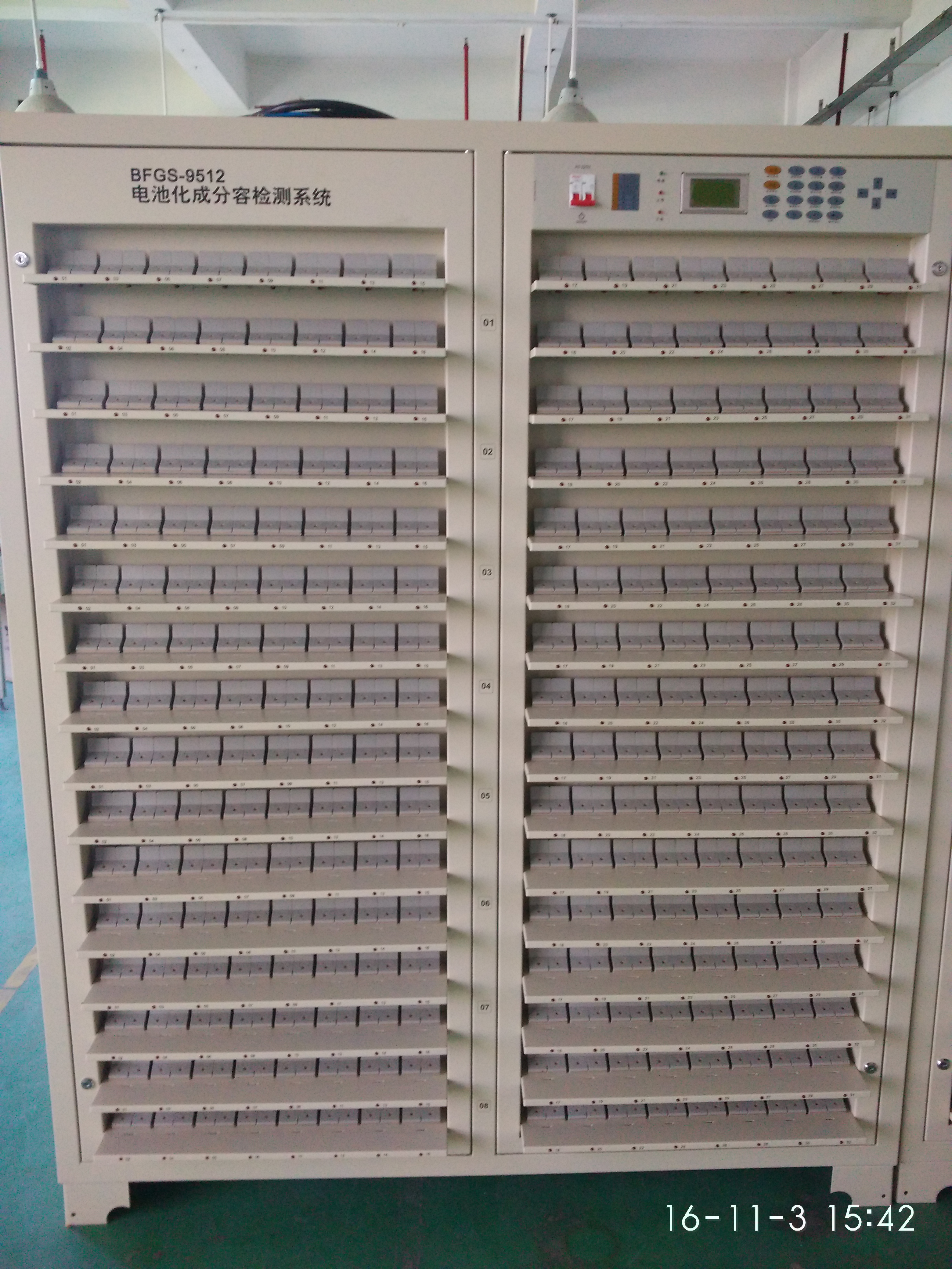 聚合物電池分容柜 新威512點(diǎn)分容柜  批量鋰電池充電分容柜
