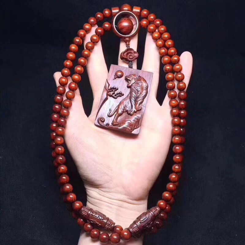 印度小葉紫檀套裝掛件，印度小葉紫檀套裝虎嘯山林掛件，印度小葉紫檀套裝虎嘯山林掛件價格