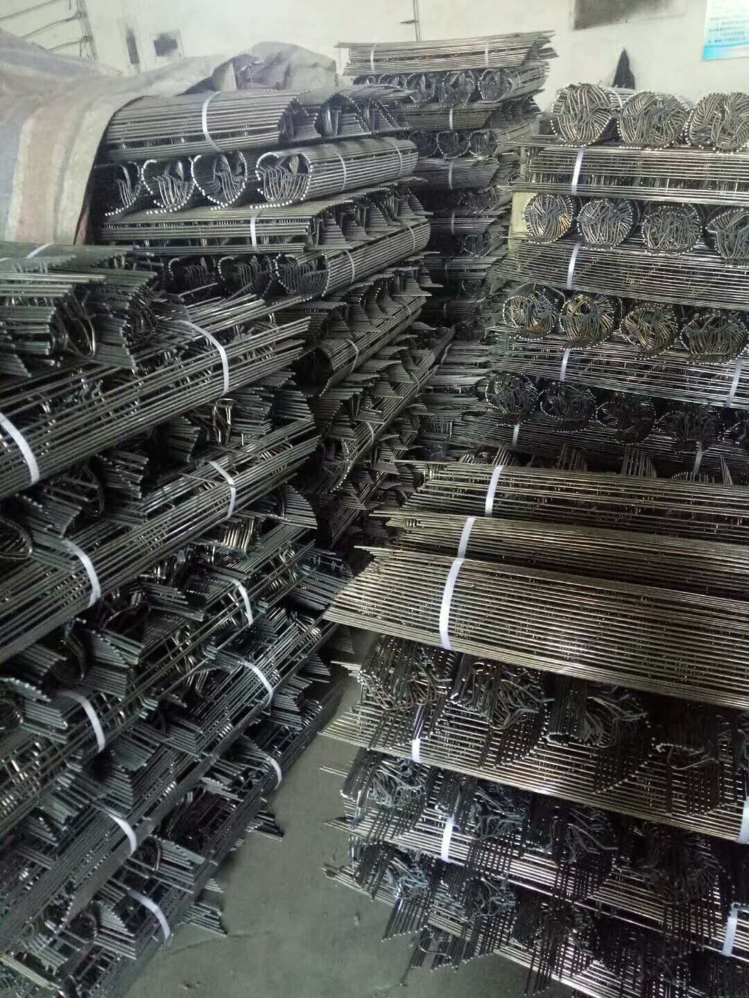 鐵馬凳廠定做鐵馬凳優(yōu)質(zhì)建筑鐵馬凳批發(fā)馬凳銷售鐵馬凳