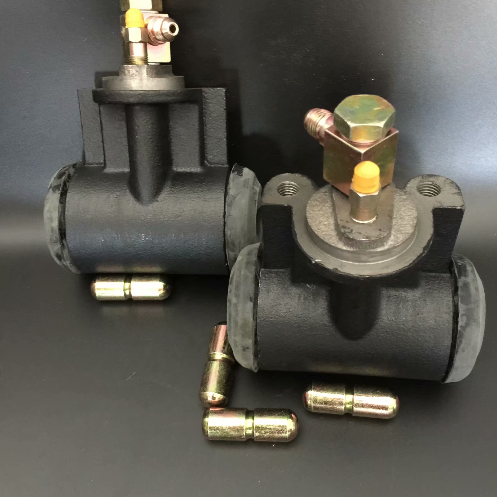 徐工膠輪壓路機剎車蹄 徐工膠輪壓路機剎車蹄分泵