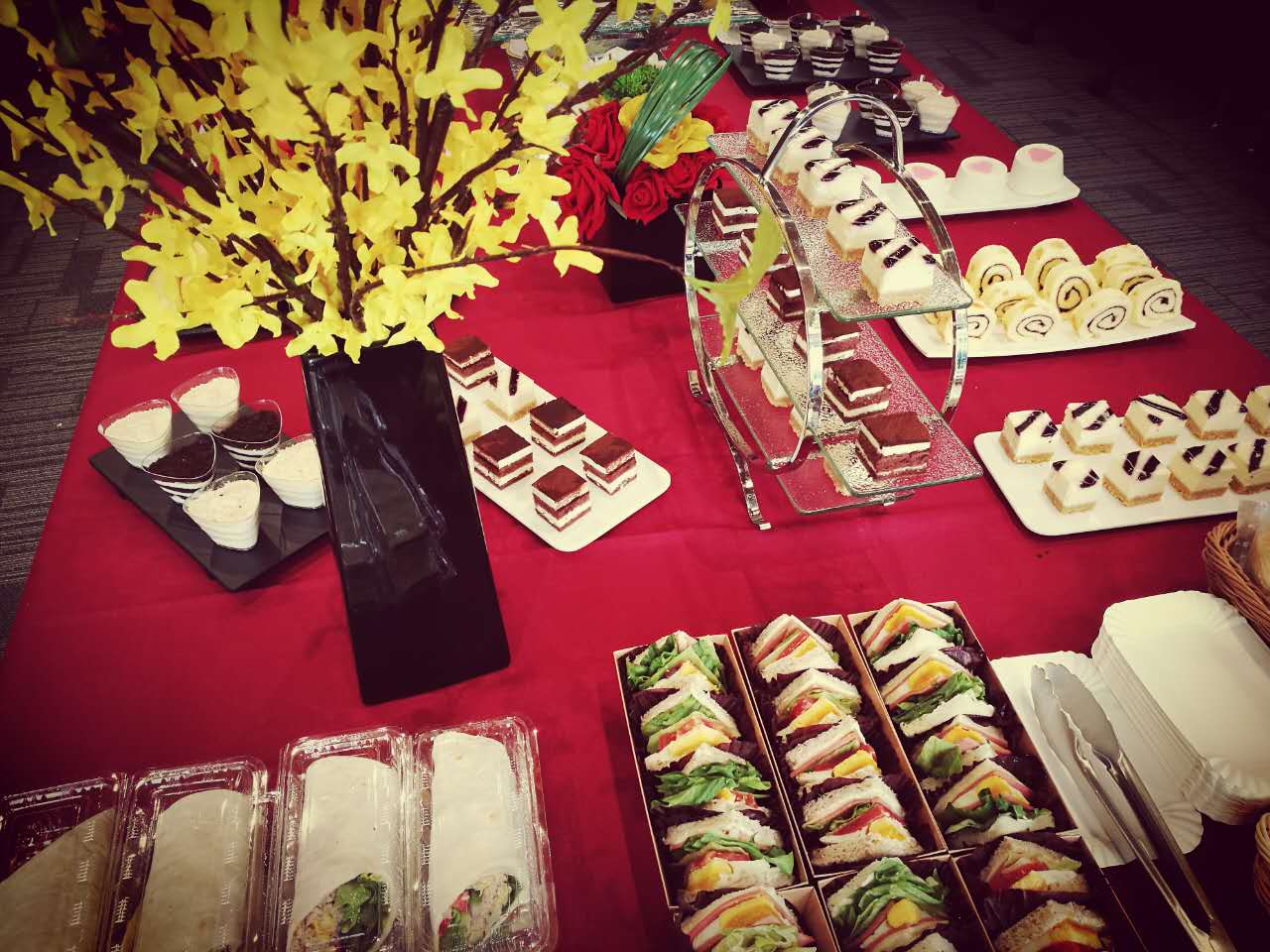 中秋下午茶福利活動公司團建聚餐茶 中秋下午茶福利新聞發(fā)布會 中秋企業(yè)月餅企業(yè)福利定制