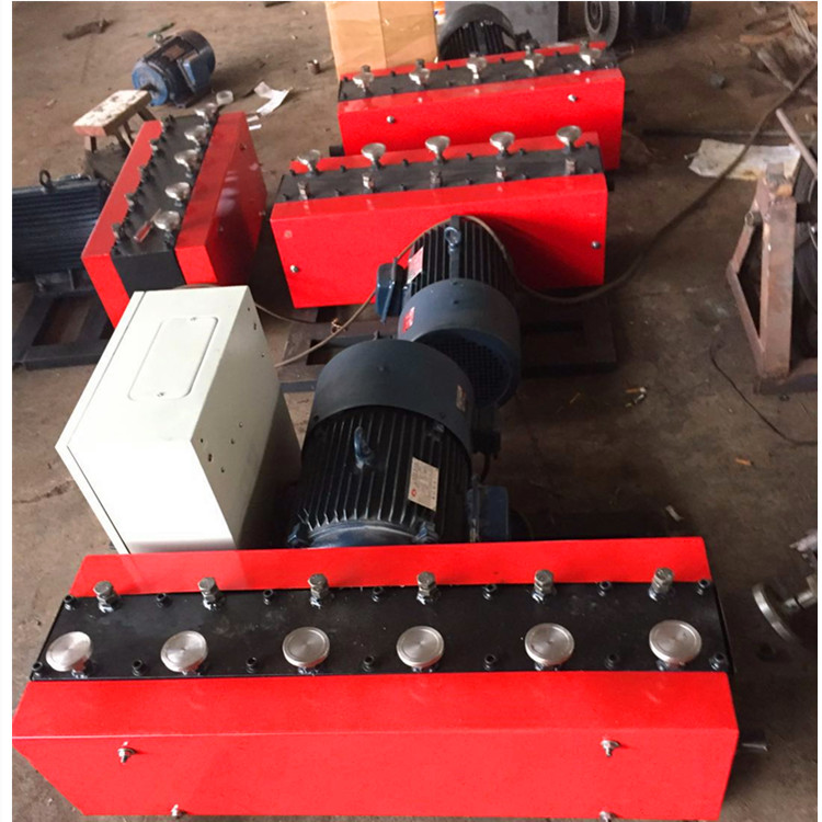 　 橋梁穿線機(jī)　預(yù)應(yīng)力鋼絞線穿線機(jī)