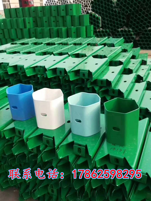 波形護(hù)欄防撞熱鍍鋅噴塑護(hù)欄板