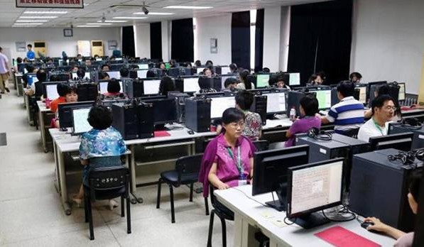 鑫眾博聯(lián)考版網(wǎng)上閱卷系統(tǒng)給家長和學(xué)校帶來的福利 鑫眾博網(wǎng)上閱卷系統(tǒng)答題卡掃描儀