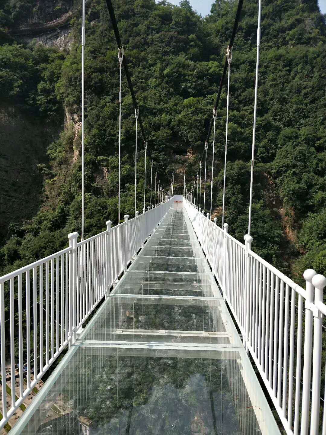 人行懸索橋廠家_吊橋安裝廠家