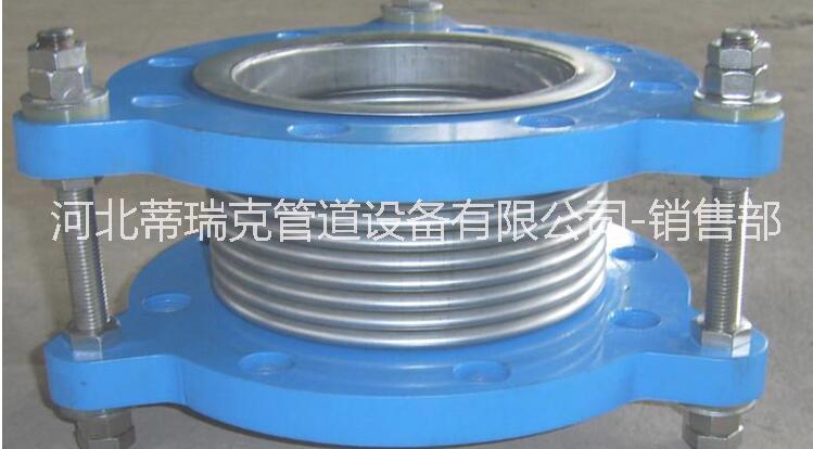 包頭廠家直銷直埋式波紋補(bǔ)償器   DN300波紋補(bǔ)償器