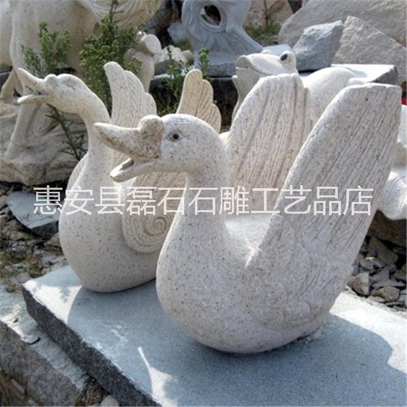 廠家定制 石雕噴水鴨子花崗巖材質(zhì)噴泉流水動物擺件